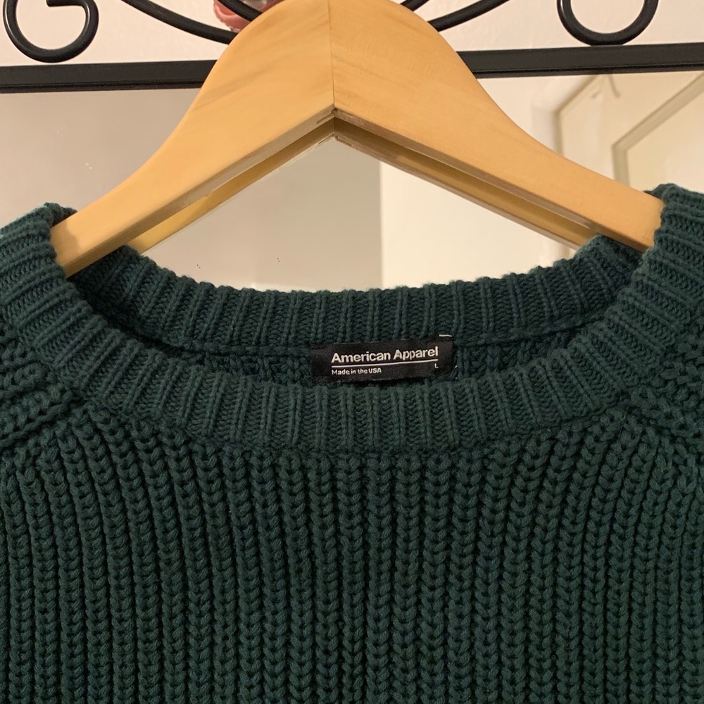 Cropped knitted sweater